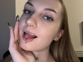 AlexaKisses on BongaCams