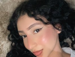 Beautifulskinny18 on BongaCams
