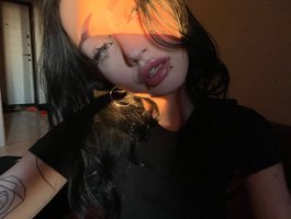 bloomsakura on BongaCams