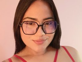Briana-Goldd on BongaCams
