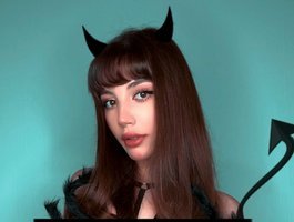 Evelonelfi on BongaCams