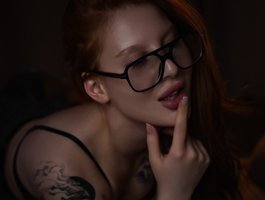 Julia-Fox on BongaCams