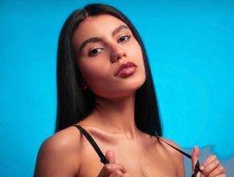Julinaa9 on BongaCams