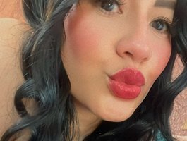 Julirodriguez on BongaCams