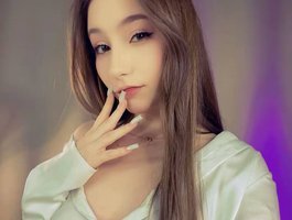 LunariaLive on BongaCams