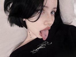 luvsoak on BongaCams