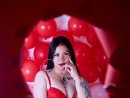 martina-tay on BongaCams