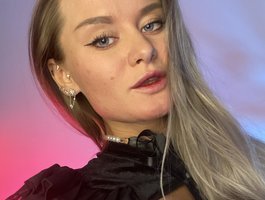Model2021 on BongaCams