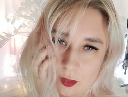 Nicol-sweet on BongaCams