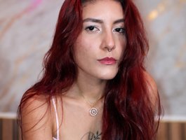NinaHollister on BongaCams