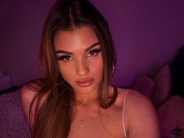SweetyMia on BongaCams