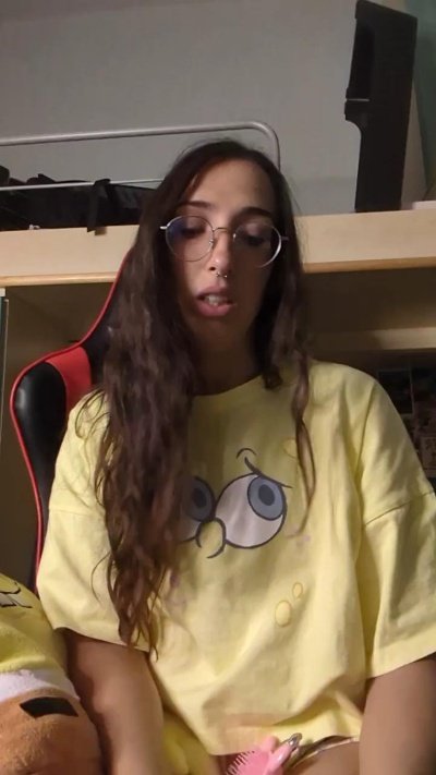 mad_queen on Cam4