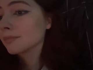 akikoelftman on CamSoda