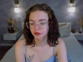 akikq-soma on CamSoda