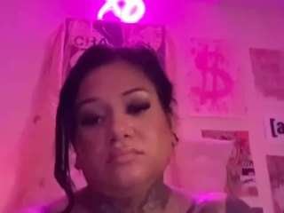 ashleyave on CamSoda