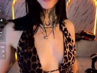 cherryy-bloom on CamSoda