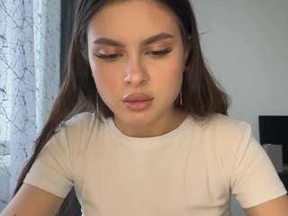 dedesit on CamSoda