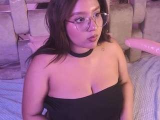 emavalvet on CamSoda