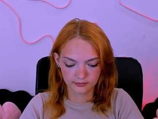 emma-bless on CamSoda