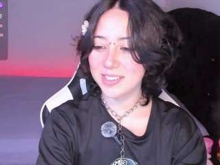 frida-lassi on CamSoda