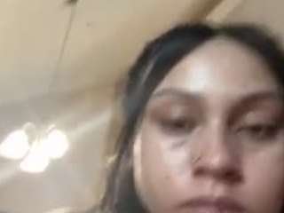 honeyyellababy on CamSoda