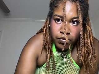 kittyplayhouse on CamSoda