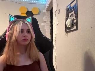 lavernadest on CamSoda