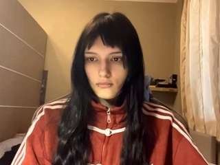 sebrinamontelle on CamSoda