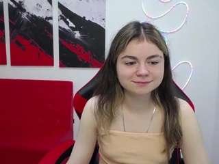 tinaredly on CamSoda