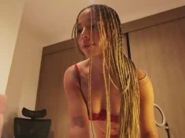 annie_es on Chaturbate