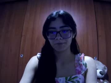 annie_noire18 on Chaturbate