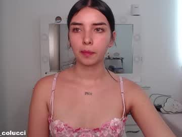 aratna_coluccii on Chaturbate