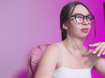 arianahot777 on Chaturbate