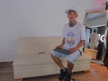 darwin_stark on Chaturbate
