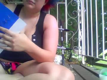 dizzinsweatyy on Chaturbate