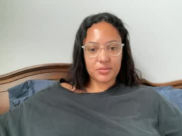 dreamyriri on Chaturbate