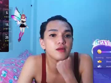 hollywoodbitch on Chaturbate