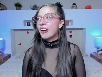 lenna_phillips on Chaturbate