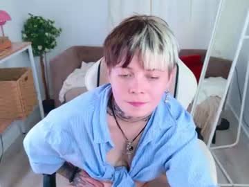lilya_peach on Chaturbate