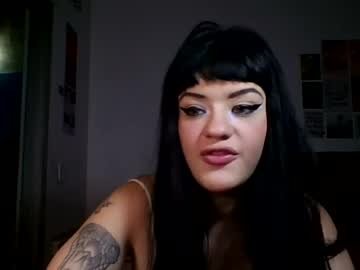 lilyswear on Chaturbate