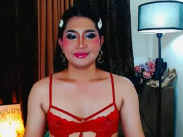 marveloushugecumontop on Chaturbate