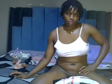 melanin_moon on Chaturbate