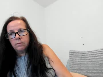 mmmmpeachgoddess on Chaturbate