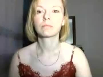 mollilove on Chaturbate