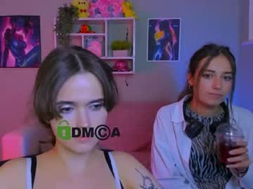 moon_vixen on Chaturbate