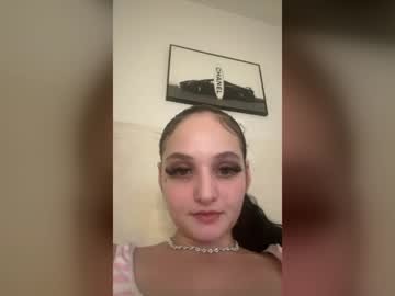 prettypinkmia on Chaturbate