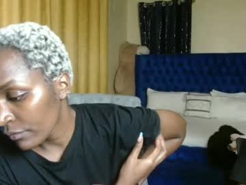 prettyquee on Chaturbate