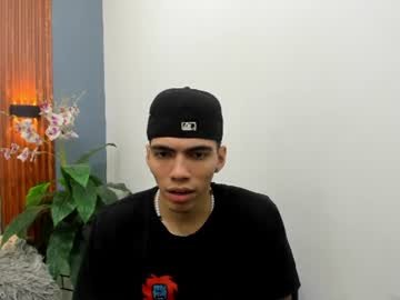 rayan_rossi on Chaturbate