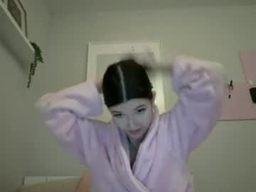 scarlettbaby12 on Chaturbate
