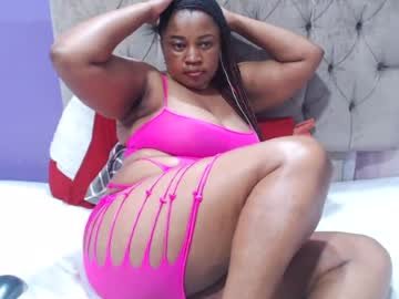 sexyyellowbutter on Chaturbate
